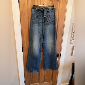 MOTHER The Tie Patch Roller Jeans